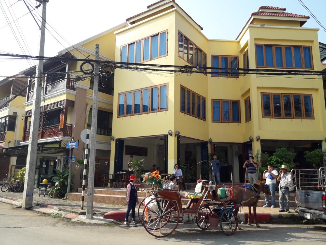 Hotel Ban Mae Boonthong Lampang Zewnętrze zdjęcie