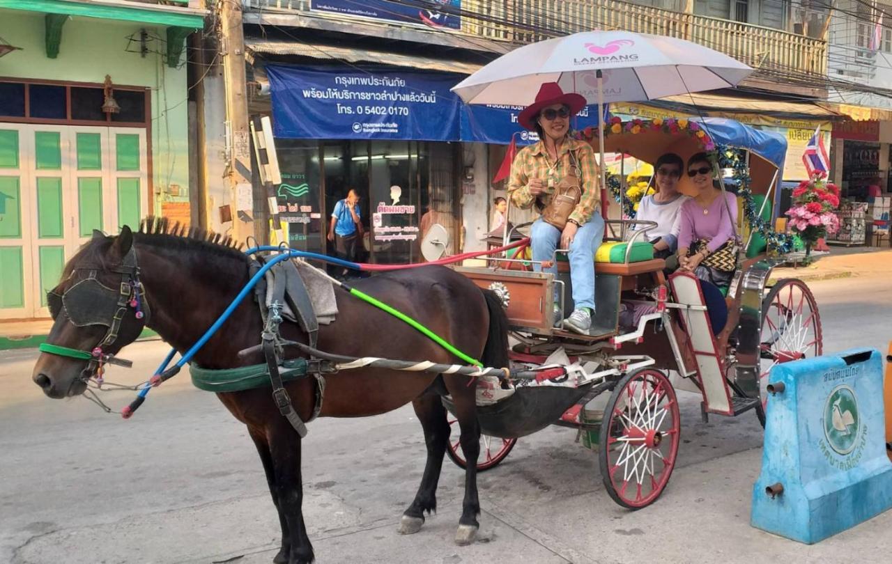 Hotel Ban Mae Boonthong Lampang Zewnętrze zdjęcie