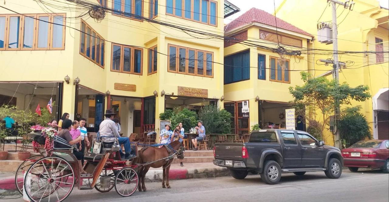 Hotel Ban Mae Boonthong Lampang Zewnętrze zdjęcie